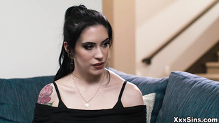 Seth lustfully bangs Anna De Ville