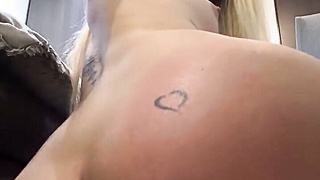 Cam Babe fingering her lil ass riding big dildo