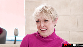 Horny teen stepdaughter likes to watch