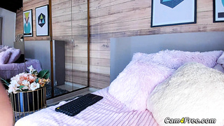 Pretty Babe Sucking With Her Favorite Sex Toy