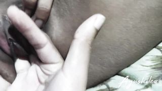 Chinese First-Timer Teenage Dame Finger-Banging Moist Cunt Ejaculation Close up ඇගිලි තුනේ සැප