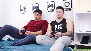 Clark Delgaty fucks Rocky Vallarta asshole