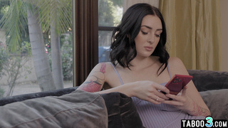 PI gathers evidence in a housewifes cunt