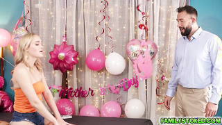 Alexis and Athena alternate on Wills cock