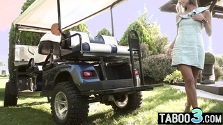 Hot Russian MILF wants anal sex outdoor