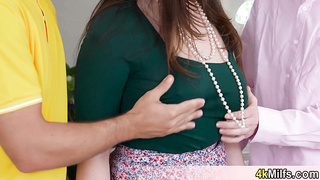 Chubby Cassie never had two cocks before