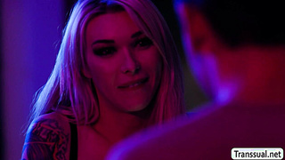Busty TS Aubrey Kate brings home stranger in club