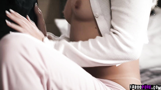 Braylin Bailey seduces Mickey Mod for sex