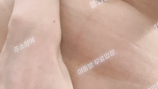 5133 일본 일반인 공중 남자 화장실에서 올노 자위 셀프 촬영 2 텔레 SSB892