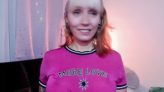 British cam model puts on a great solo show