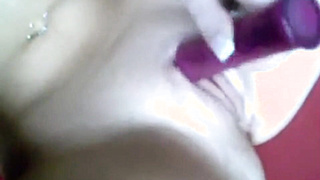 using mom's toy and cumming hard (Camilla, 19)