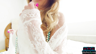 Playmate MILF Kimmy Granger softcore vid