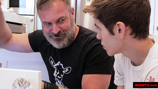 Aubrey Kate fucks Levi Rhodes on a fuck bench