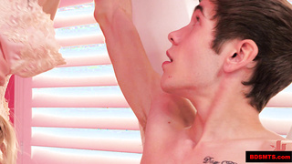 Aubrey Kate fucks Levi Rhodes on a fuck bench