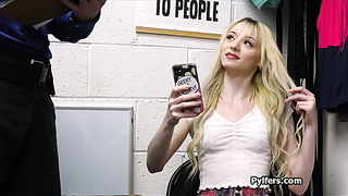 Slutty influencer ends up on officers dick