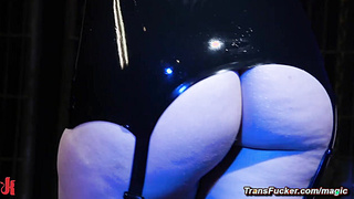 Shemale domme in latex fucks blonde