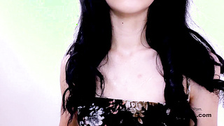 Beauty Babe uses her Skills to Impress Fake Agent