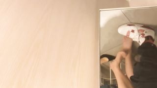 【网曝门事件】优衣库2019口爱版_江大超高颜值校花商场试衣间跪舔口交