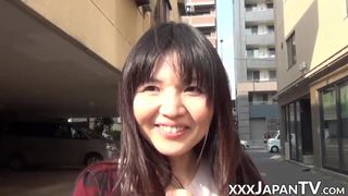 Chinese damsels take every opportunity they get to demonstrate vagina