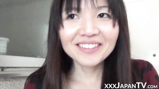 Chinese damsels take every opportunity they get to demonstrate vagina