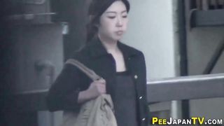 Chinese teenies urinate on webcam