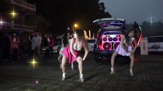Fabulous Japanese Gals Dance on Public