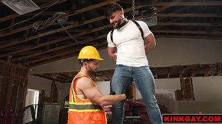 Donovan face fucks Halo before fucking his ass