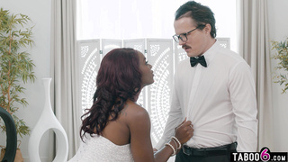 Ebony MILF bride Ana Foxxx cheats on her wedding day