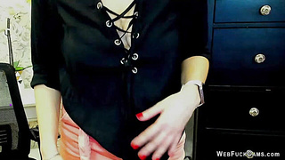 Blonde German amateur MILF LUXvanessa flashing cleavage