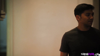 SHay SIghts and Reagan Foxx fucked by Max Fills