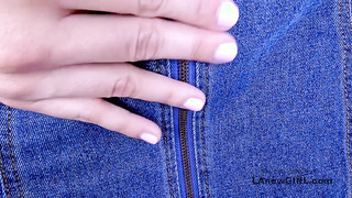 Super Hot Personal Trainer Sucking Big Hard Cock