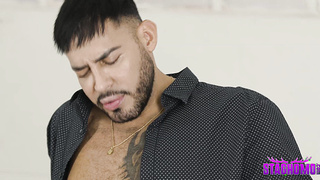 Viktor Rom face fucks cocksucker Bastian Karim