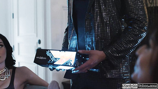 Wifes 3 stepsisters are in my dream now