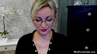 German amateur MILF flashing panties