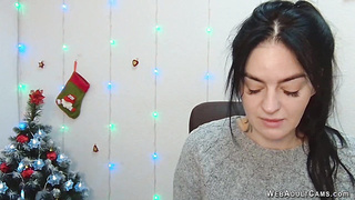 Amateur babe on webcam on Xmass Eve