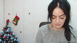 Amateur babe on webcam on Xmass Eve