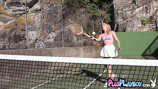 Big tits blonde teen posed with racket