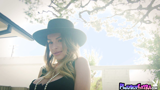Petite classy muse reveals her secrets