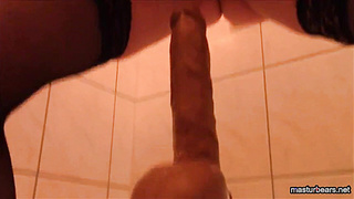Austrian mom Victoria squirts like a whale