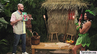 Stranger got lucky and fuck Ebony TS in jungle