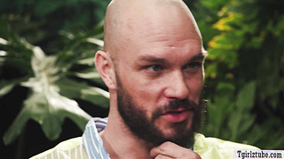 Stranger got lucky and fuck Ebony TS in jungle