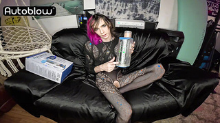 Asteria LOVES to have a QUIKIE with Autoblow AI Ultra