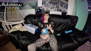 Asteria LOVES to have a QUIKIE with Autoblow AI Ultra