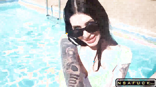 MET TEEN AT PUBLIC POOL AND ASKED TO SUC 2