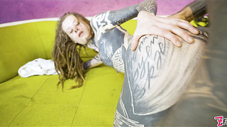 Ceci Milkymouzz takes Papi's long cock deep