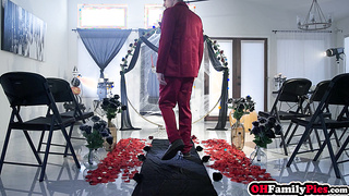 Halloween fuck with big tits stepsister