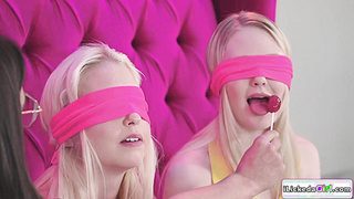 My lesbian bffs always making me squirt