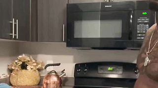 Big Ass Ebony Gets Fucked In The Kitchen