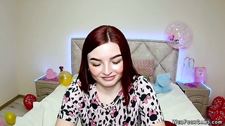 Solo redhead amateur babe NicolPot have fun on webcam