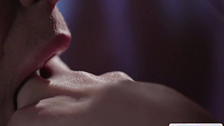 Milf hooker facesitting lesbian client 2